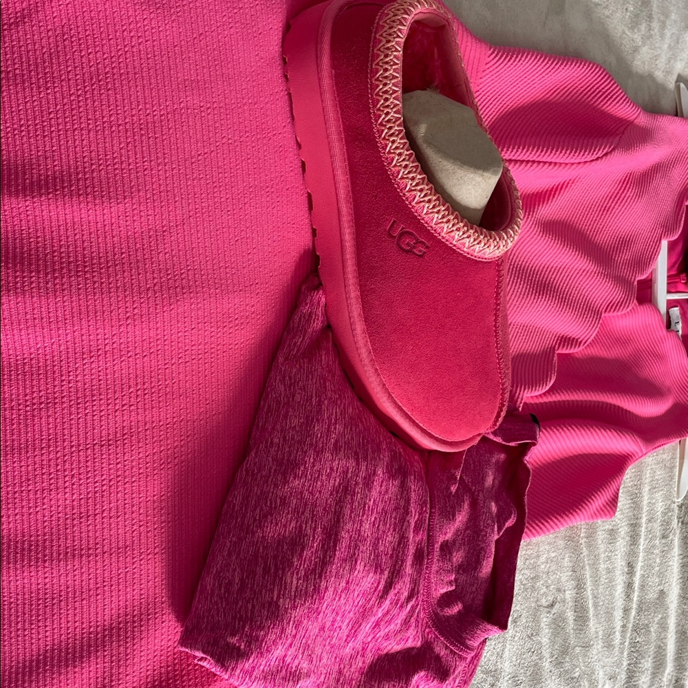 UGG Pink Glow Women's Tasman size 9 - Picture 8 of 10